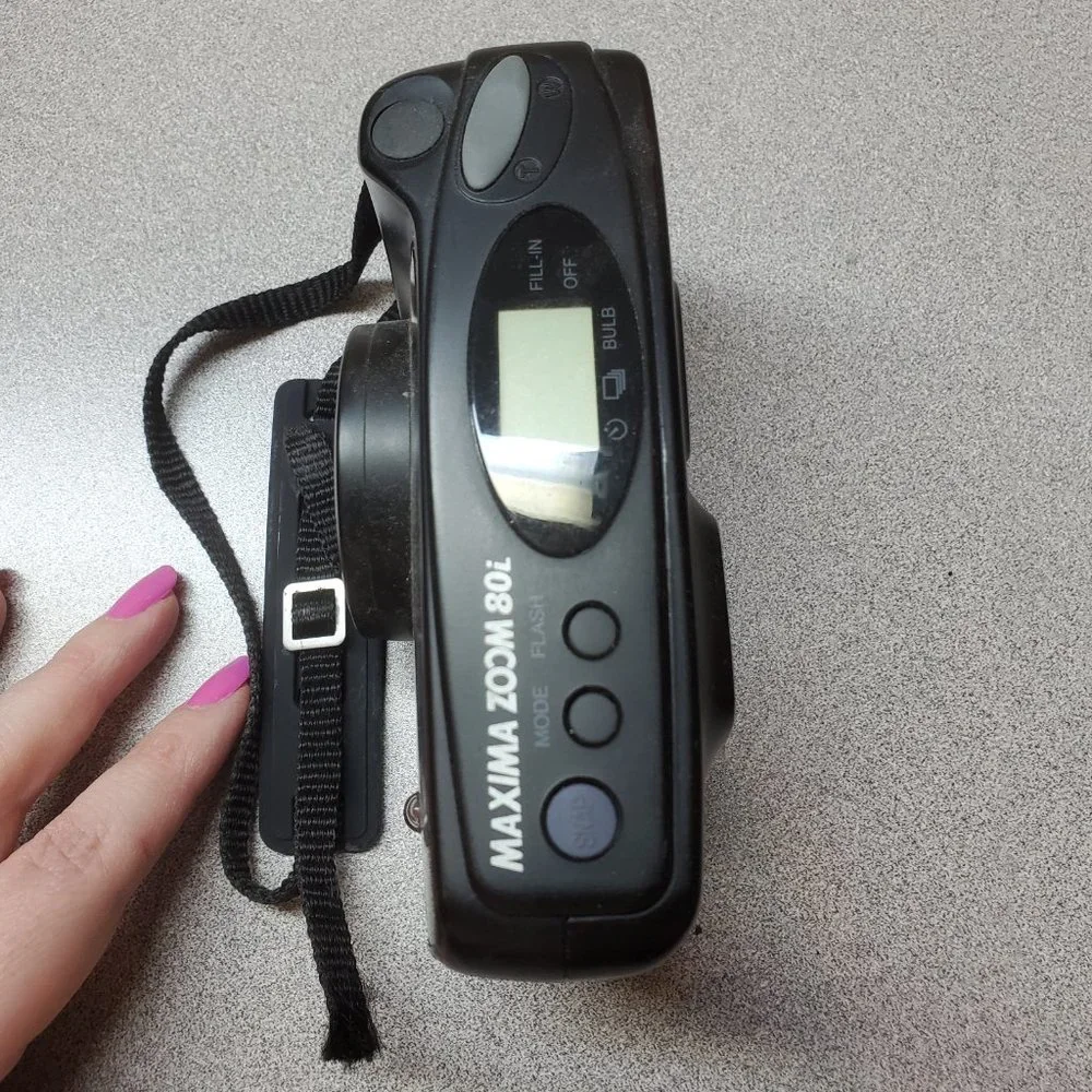 Samsung Maxima Zoom 80i Point & Shoot 35mm Film Camera (Case & Manual Included)